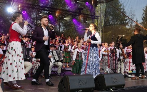 Koncert Małej Armii Janosika w Porąbce Uszewskiej