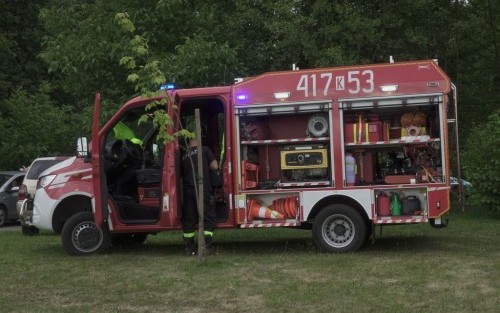 Pokaz wyposażenia samochodu Ochotniczej Straży Pożarnej z Jastwi