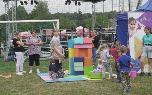 Zabawy i atrakcje dla dzieci na Festynie Rodzinnym w Jastwi